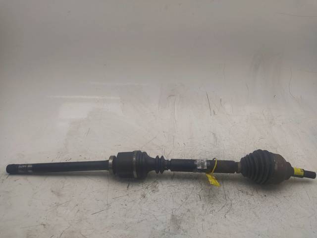 8200232883 Полуось (привод) передняя правая купить Ужгород