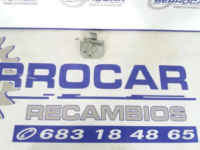 Fecho da capota 8200236510 Renault (RVI)