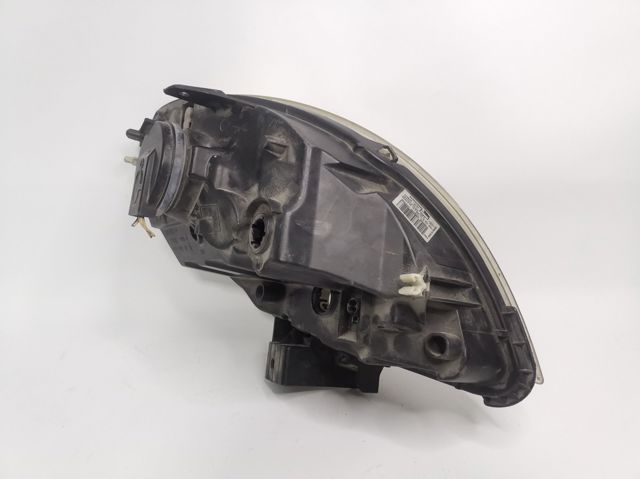 8200236590 RENAULT Левая фара купить в Ужгород