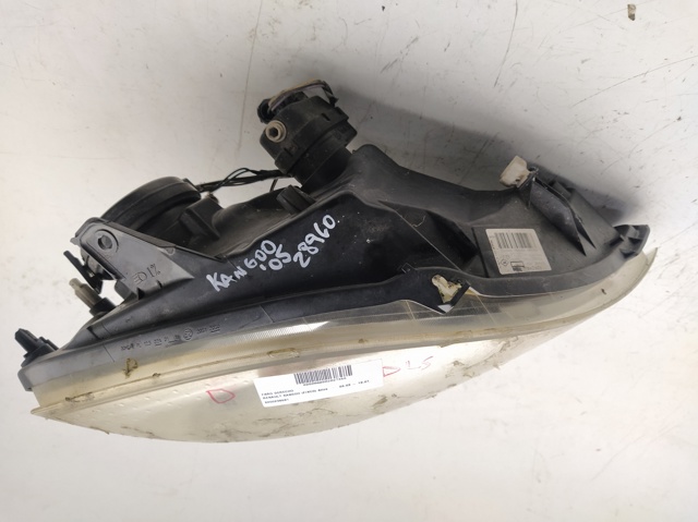 RENAULT 8200236591 Правая фара в наличии Полтава