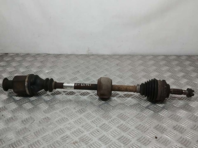 RENAULT 8200240430 Полуось (привод) передняя правая в наличии Чернигов