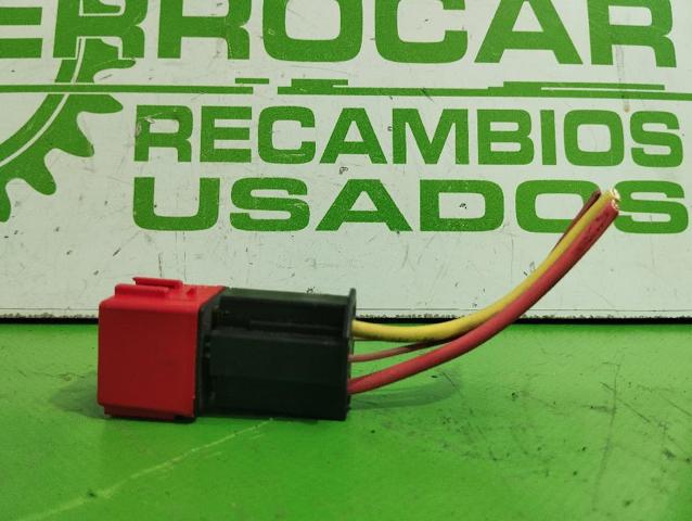 8200253922 RENAULT Реле электрическое многофункциональное купить в Черновцы