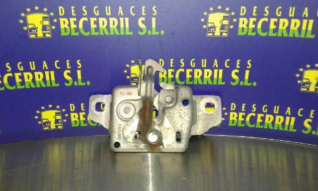 Fecho da capota 8200257616 Renault (RVI)