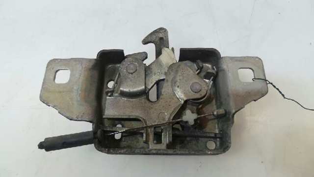 Fecho da capota 8200257616 Renault (RVI)