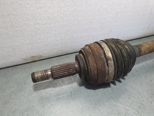 8200261840 RENAULT Полуось (привод) передняя левая купить в Днепр