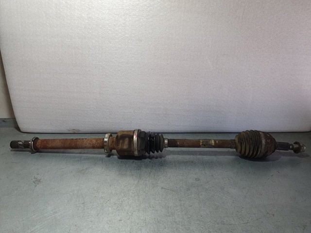 8200261841 RENAULT Правая полуось купить в Киев