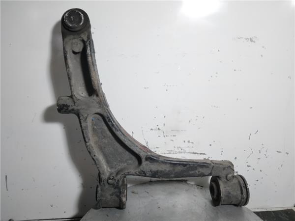 8200270058 RENAULT Рычаг передней подвески нижний правый купить в Черновцы