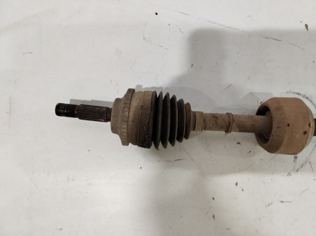 8200274166 RENAULT Полуось (привод) передняя правая купить в Львов