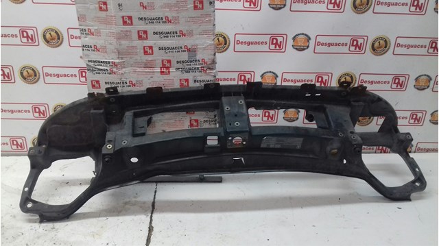 Painel frontal para Renault Trafic Closed Box 2.5 diesel dci 8200274224