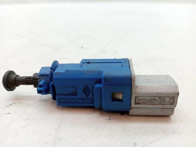 RENAULT 8200276359 Датчик включения сцепления  в наличии Черкассы