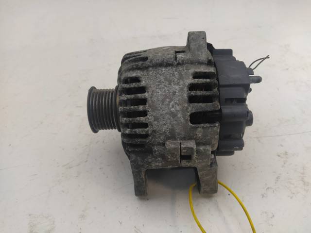 RENAULT 8200290215 Генератор в наличии Львов