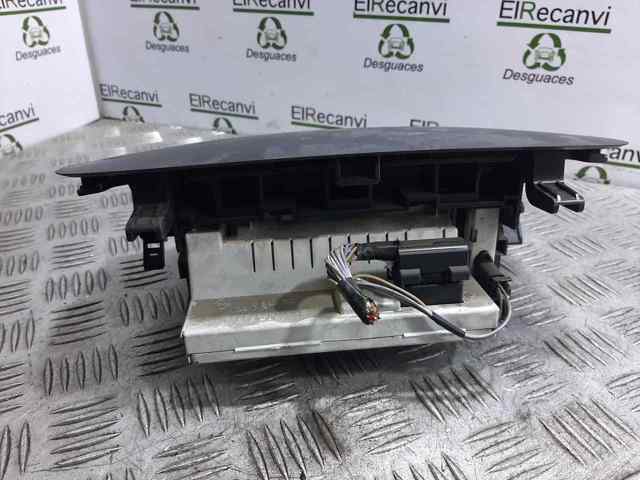 RENAULT 8200290543 Дисплей многофункциональный в наличии Черкассы