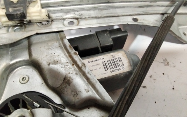8200291150 RENAULT Стеклоподъемник передней правой двери купить в Львов