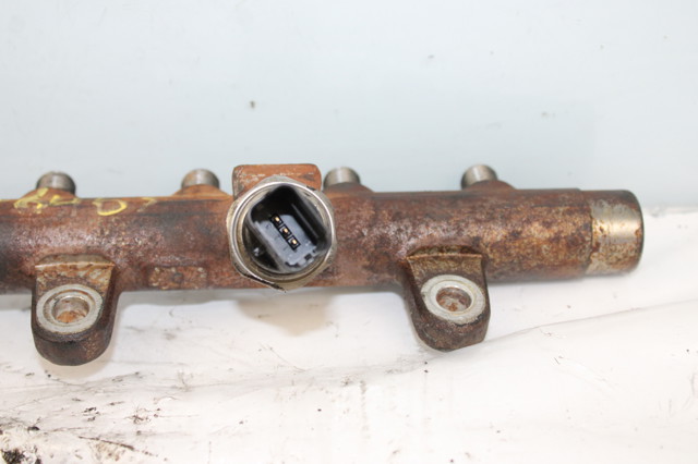 8200296867 RENAULT Распределитель топлива (рампа) купить в Кривой Рог