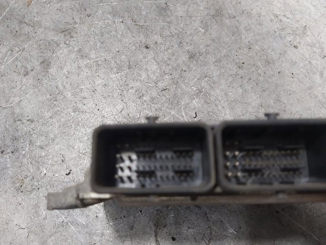 RENAULT 8200298463 Блок управления двигателем в наличии Чернигов