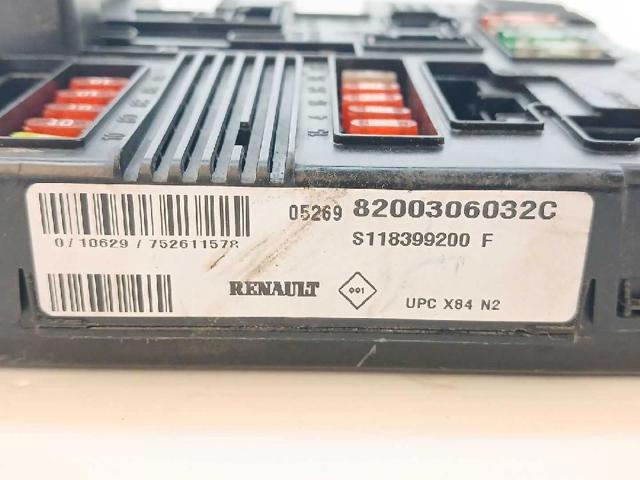 RENAULT 8200306032C Блок предохранителей в наличии Тернополь
