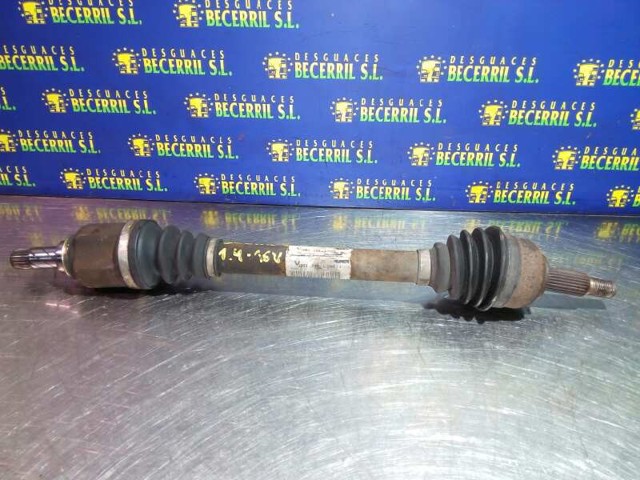 8200310122 RENAULT Полуось (привод) передняя левая купить в Житомир