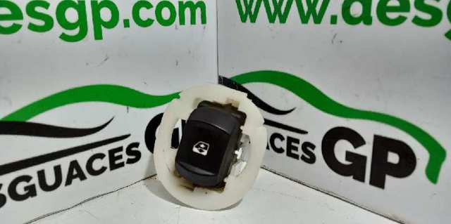 8200315013 RENAULT Кнопка стеклоподъемника передняя купить в Ирпень