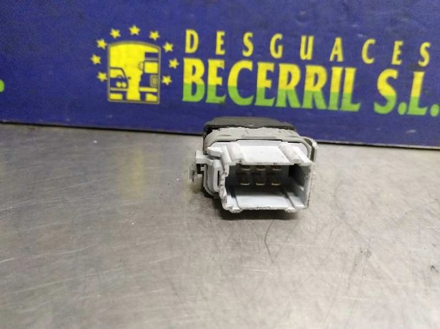 8200315013 RENAULT Кнопка включения мотора стеклоподъемника передняя правая купить в Сумы