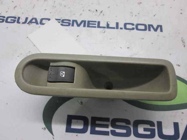 Controle do vidro traseiro esquerdo para Renault Megane II Sedan 1.9 dCi (LM0G, LM1G, LM2C) F9Q800 8200315029