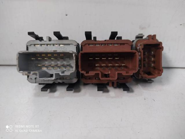 RENAULT 8200315033 Кнопочный блок управления стеклоподъемником передний левый в наличии Кривой Рог