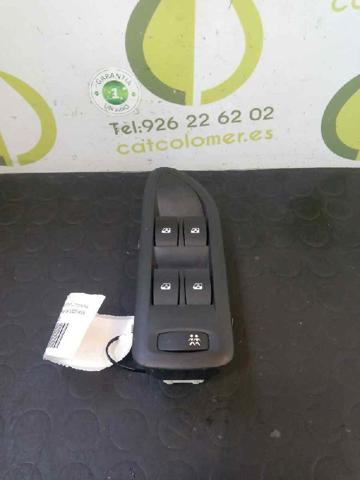 8200315042 RENAULT Кнопочный блок управления стеклоподъемником передний левый купить в Павлоград