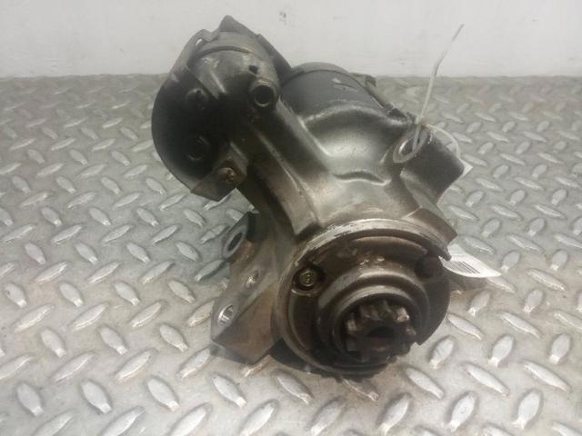 RENAULT 8200317008 Стартер в наличии Черновцы