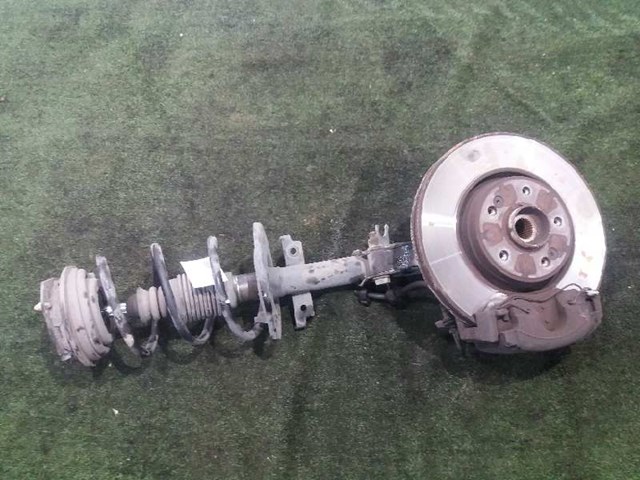 8200320888 RENAULT Цапфа (поворотный кулак) передний левый купить в Каменское