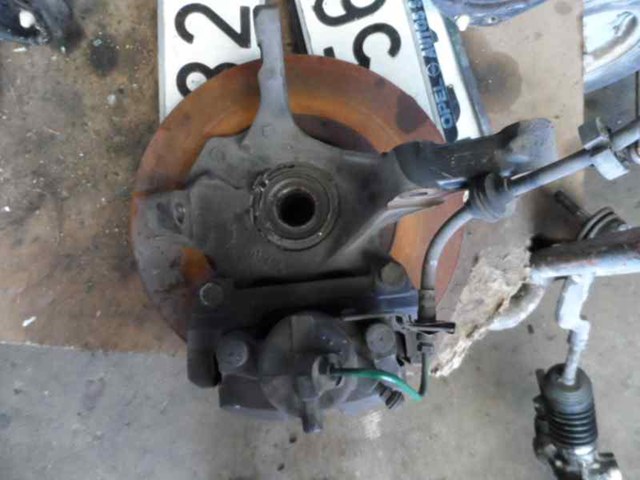 8200322078 RENAULT Цапфа (поворотный кулак) передний правый купить в Киев