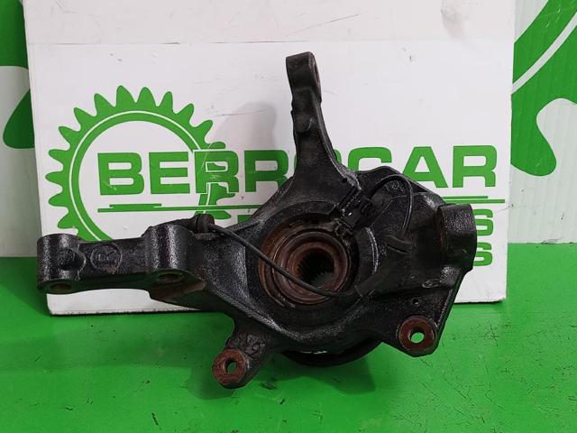 RENAULT 8200322079 Цапфа передняя правая в наличии Тернополь
