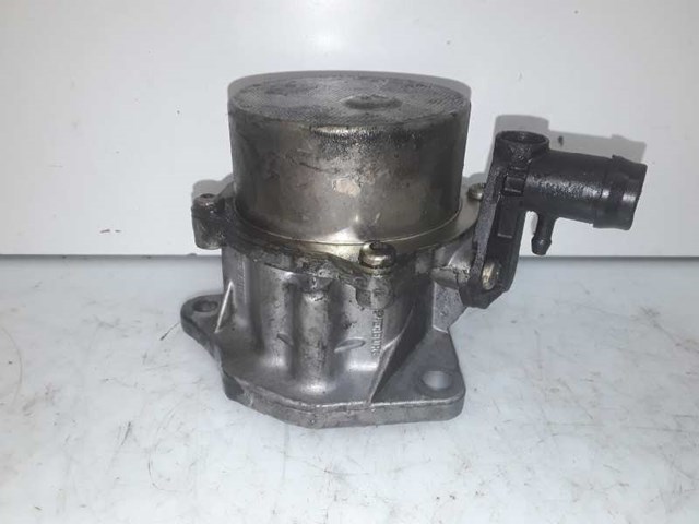 RENAULT 8200327252 Насос вакуумный в наличии Каменское