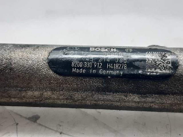 RENAULT 8200330912 Распределитель топлива (рампа) в наличии Николаев