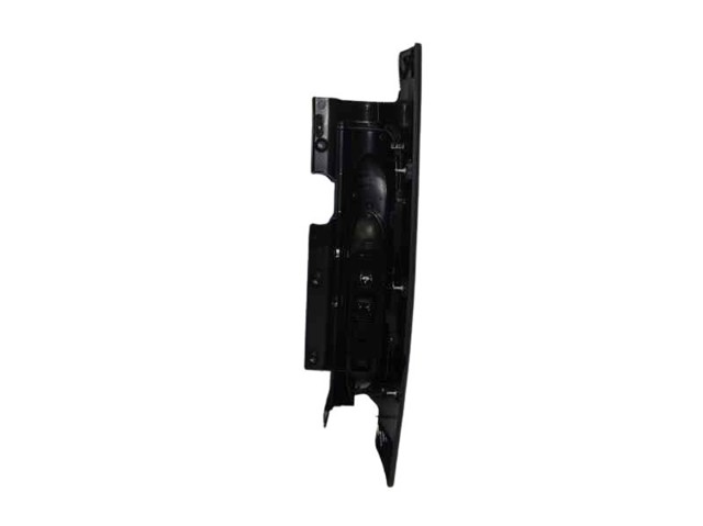 Lanterna traseira esquerda 8200336835 Renault (RVI)