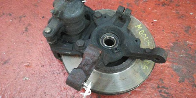 RENAULT 8200345944 Цапфа (поворотный кулак) передний левый в наличии Ровно