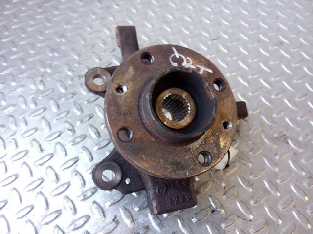 8200345944 RENAULT Цапфа (поворотный кулак) передний левый купить в Харьков