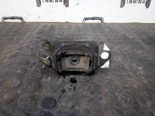 8200358147 RENAULT Подушка (опора) двигателя левая купить в Черкассы