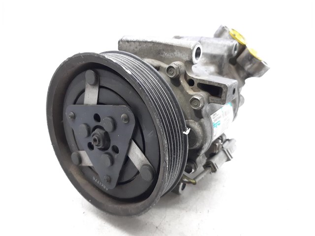 Compressor de ar condicionado para Renault Clio II 1.4 16V (B/CB0P) K4J780 8200365787A