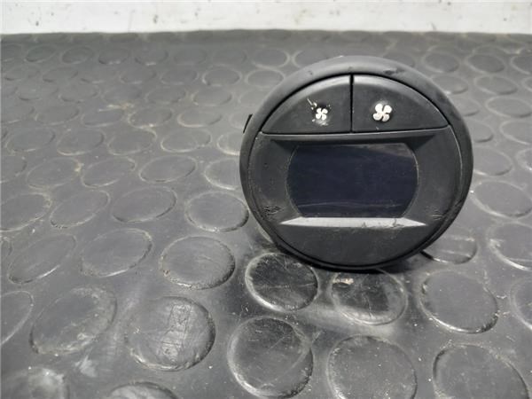 RENAULT 8200367335 Блок управления кондиционером в наличии Киев