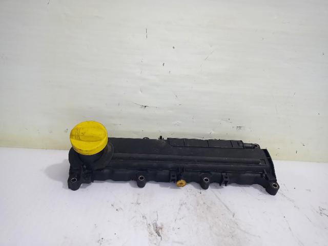 Tampa de válvulas 8200379908 RENAULT