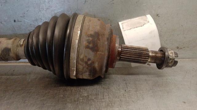 RENAULT 8200387408 Левая полуось в наличии Запорожье