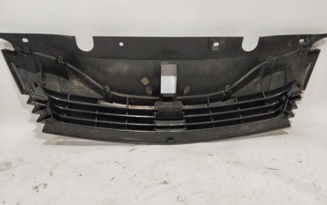 8200390126 RENAULT Решетка радиатора купить в Сумы