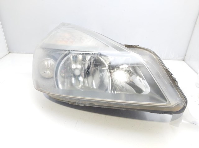 Luz direita 8200394704 Renault (RVI)