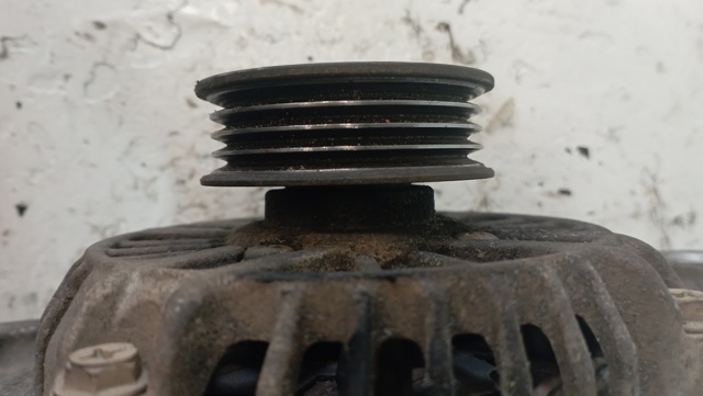 8200400890 RENAULT Генератор купить в Украина