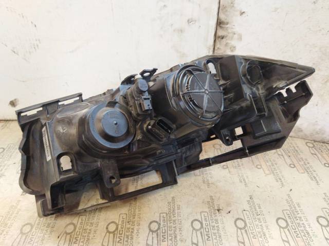 RENAULT 8200412742F Фара правая в наличии Украина