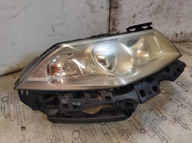 8200412742F RENAULT Фара правая купить в Ужгород