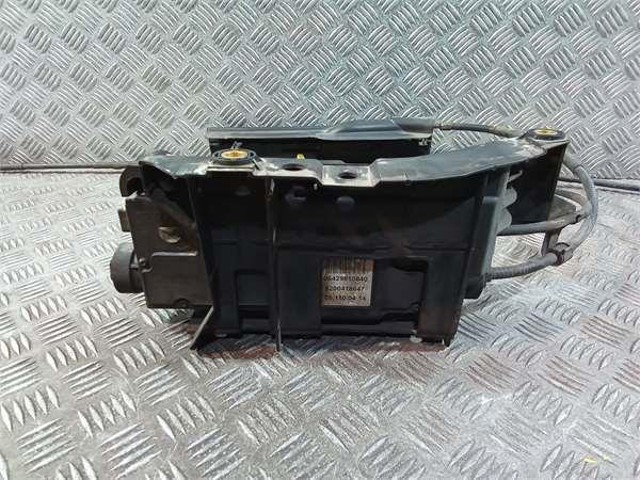 RENAULT 8200418647 Блок управления (модуль) электромеханического стояночного тормоза в наличии Одесса