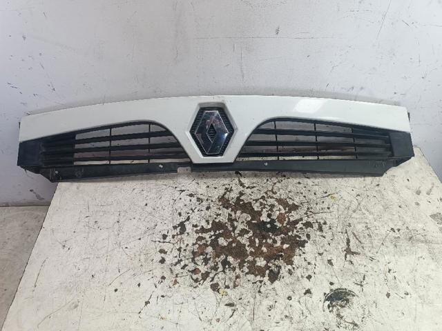 Grelha do radiador 8200426365 RENAULT
