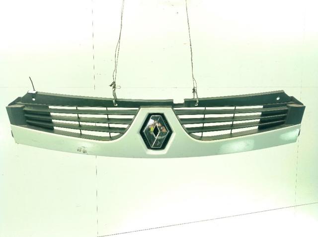Grelha do radiador 8200426365 RENAULT