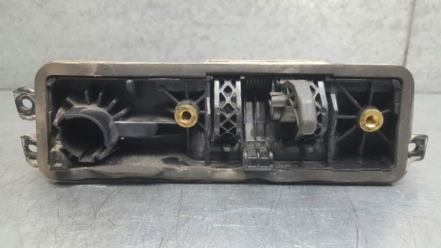 RENAULT 8200431416 Ручка двери задней наружная левая в наличии Черновцы