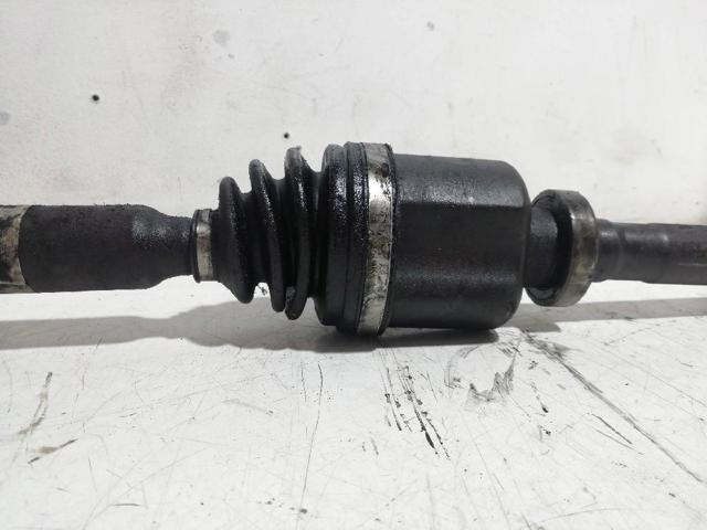 RENAULT 8200436823 Полуось (привод) передняя правая в наличии Ровно